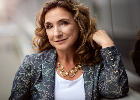 Model: Nathaly 76770