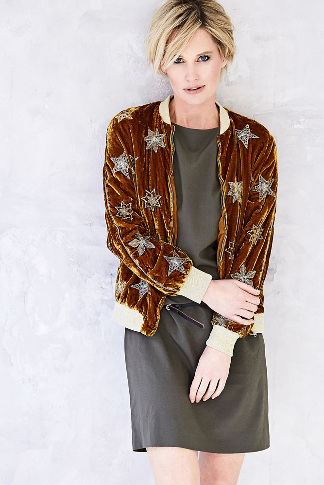 Model: Ann Kathrin 45841