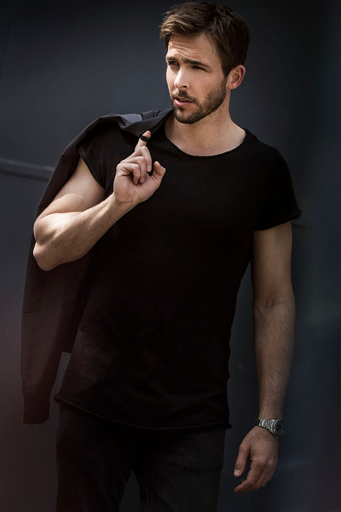 Model: Christian 68772