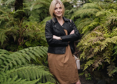 Model: Vanessa 81038