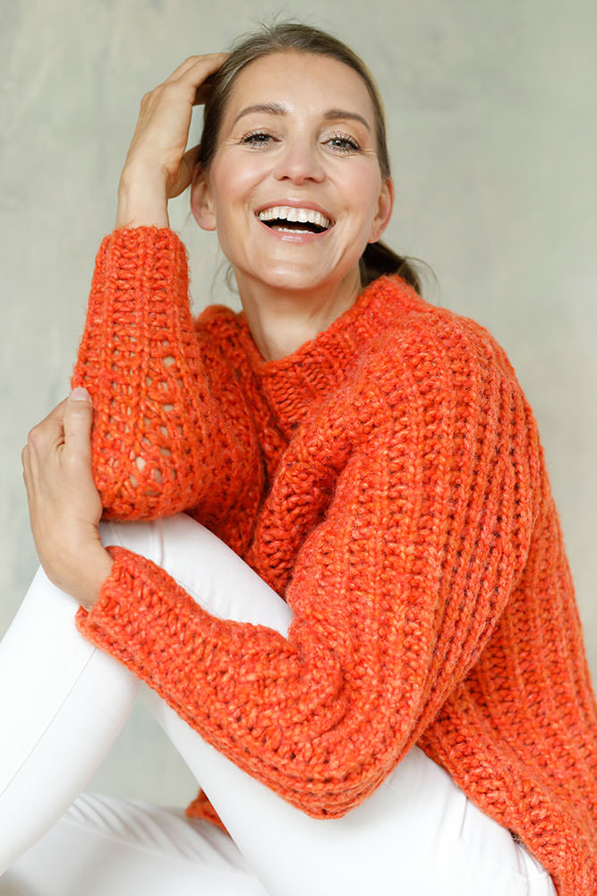 Model: Barbara 82693