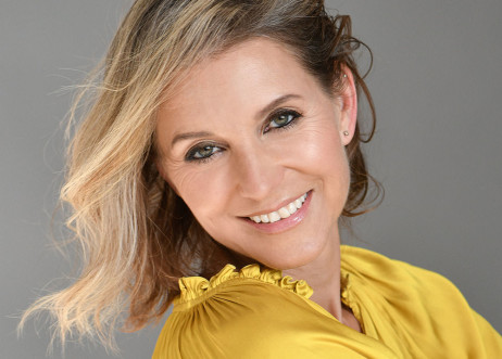 Model: Barbara 84779