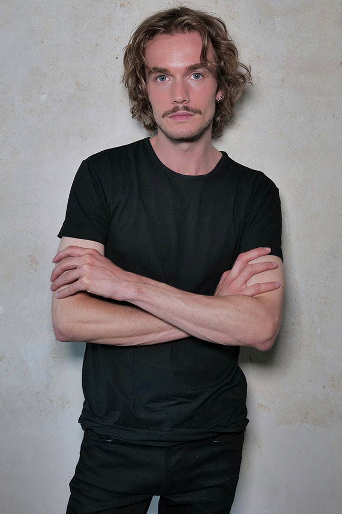 Model: Maximilian 113249