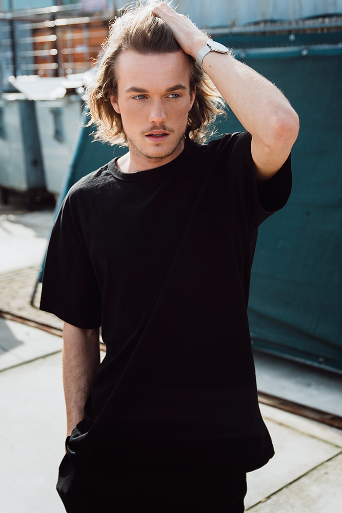 Model: Maximilian 53259