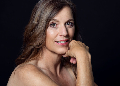 Model: Michaela 83185