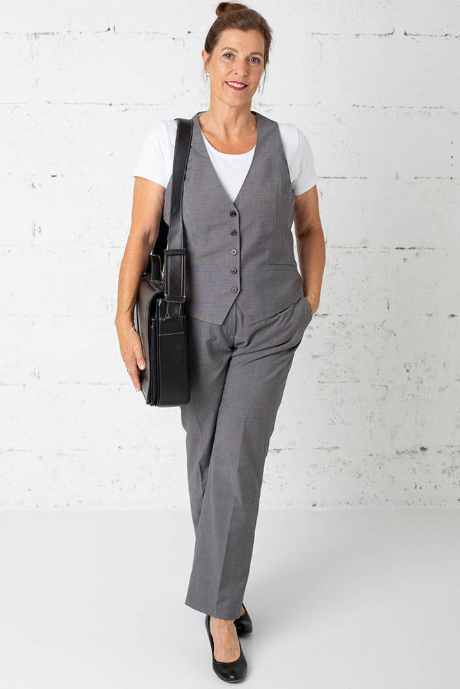 Model: Michaela 83189