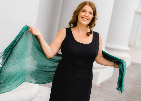 Model: Michaela 96616