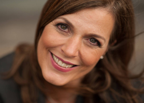 Model: Michaela 46005