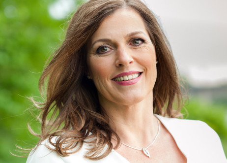 Model: Michaela 46006