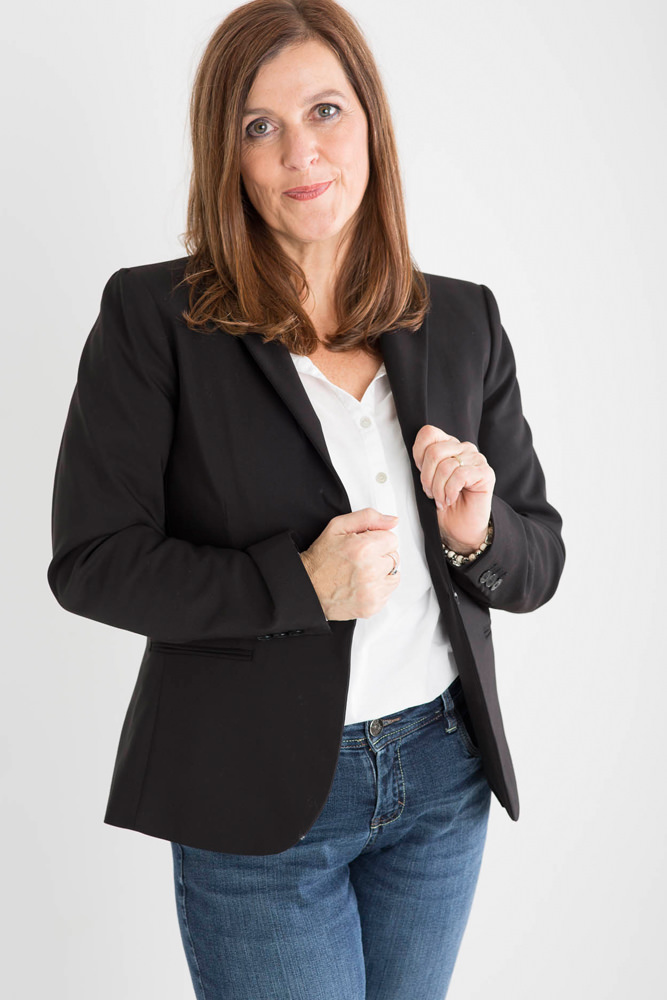 Model: Michaela 46025