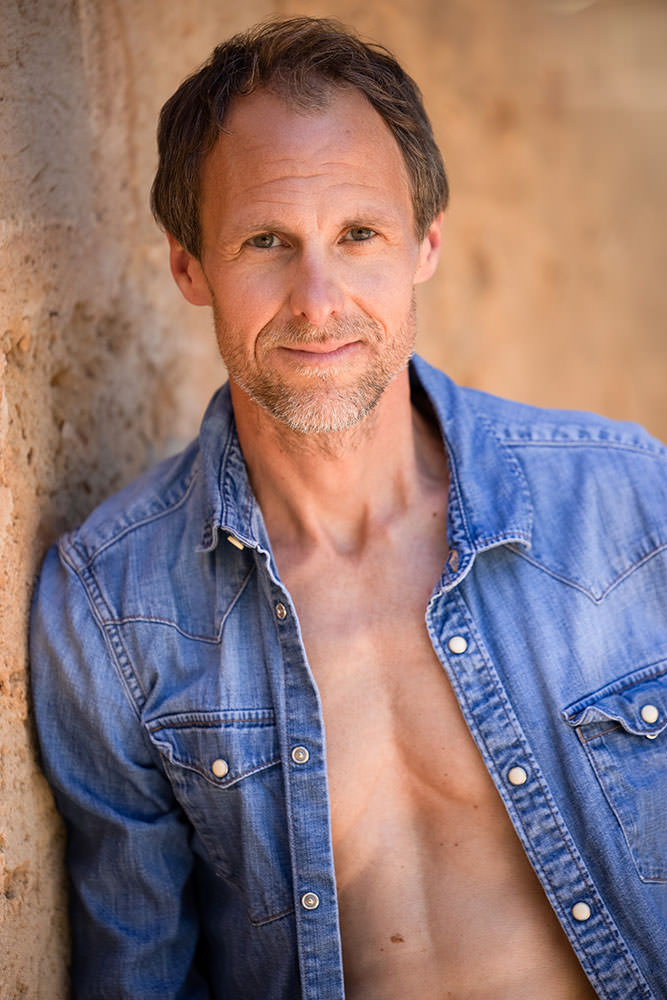 Model: Christian 120510
