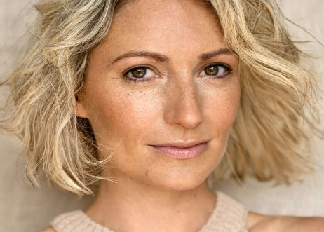 Model: Jennifer 102162