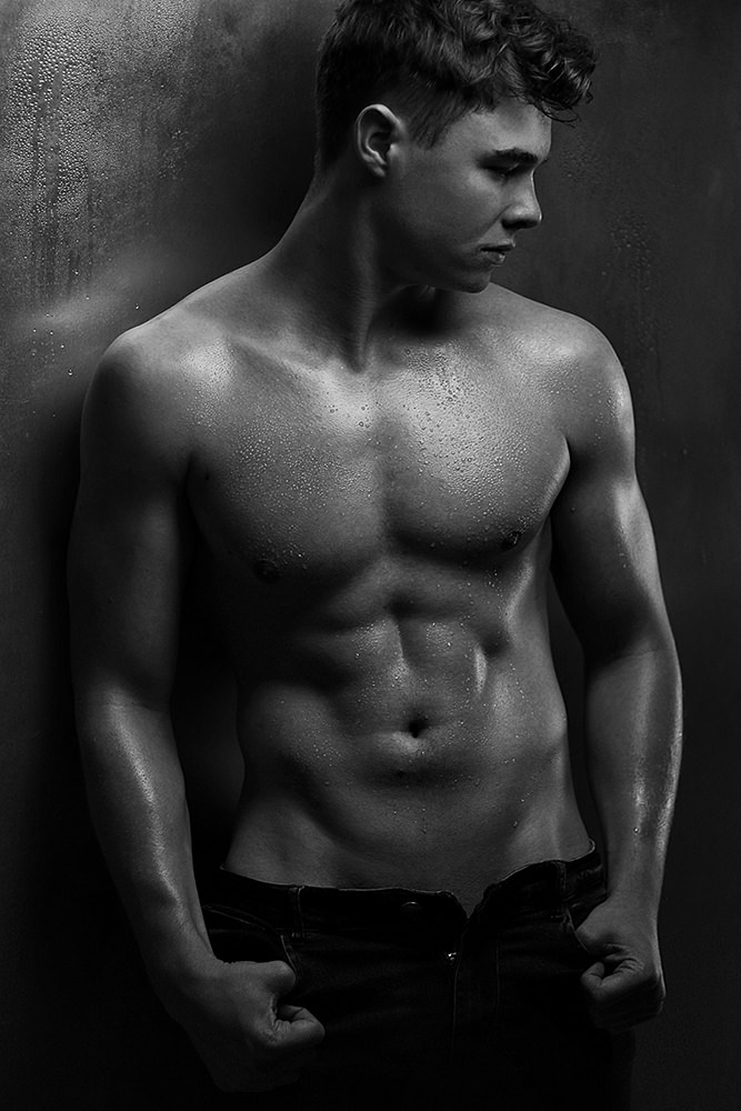 Model: Nicolas 61163