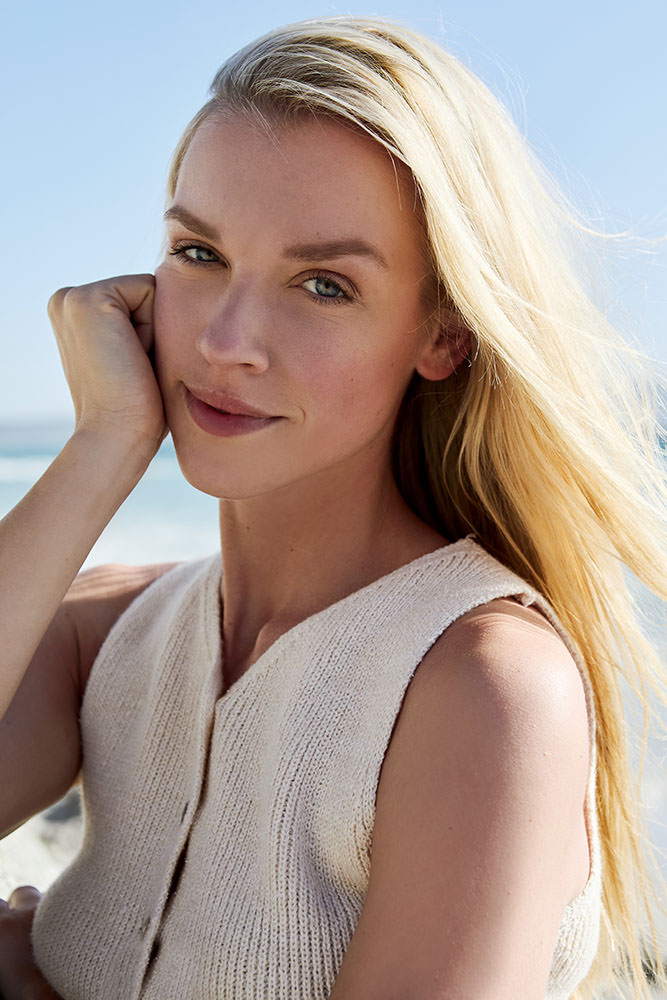 Model: Laura 106758