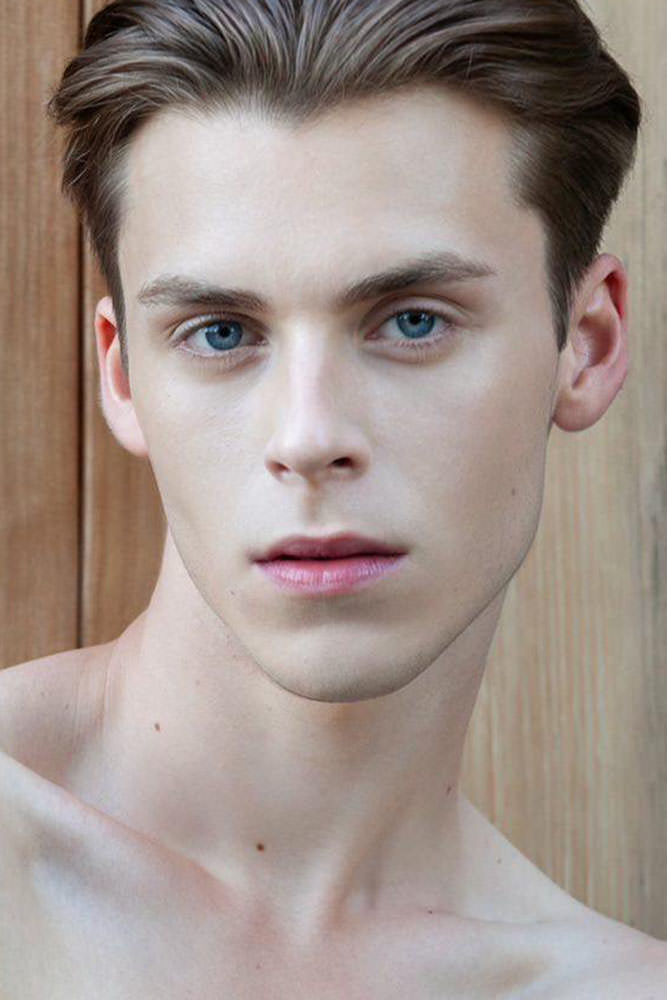 Model: Johannes 104418