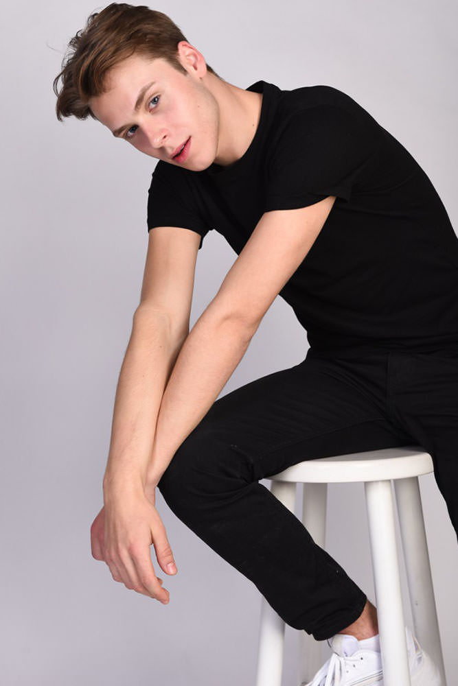 Model: Johannes 104432