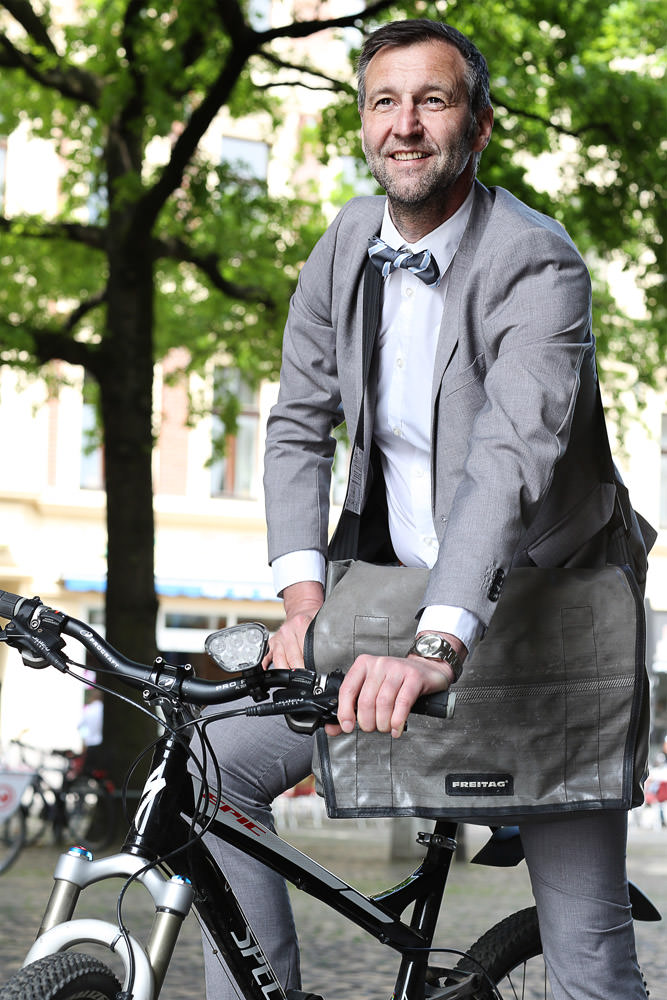 Model: Alexander 42431