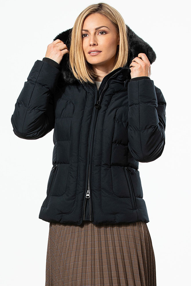 Model: Caroline 84918