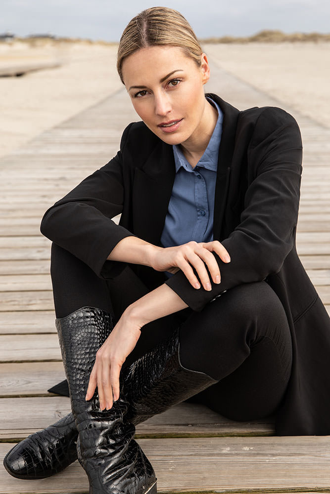 Model: Caroline 95116