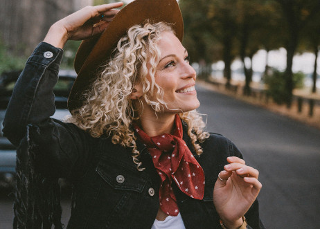 Model: Charline 64487