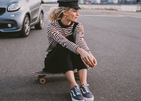 Model: Charline 64490