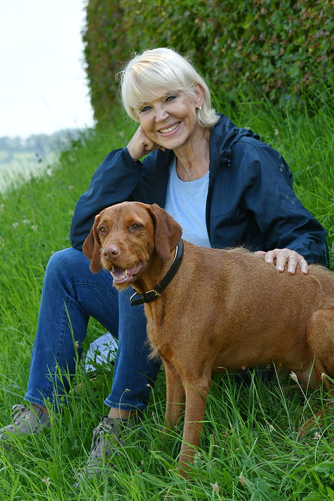 Model: Claudia 113825