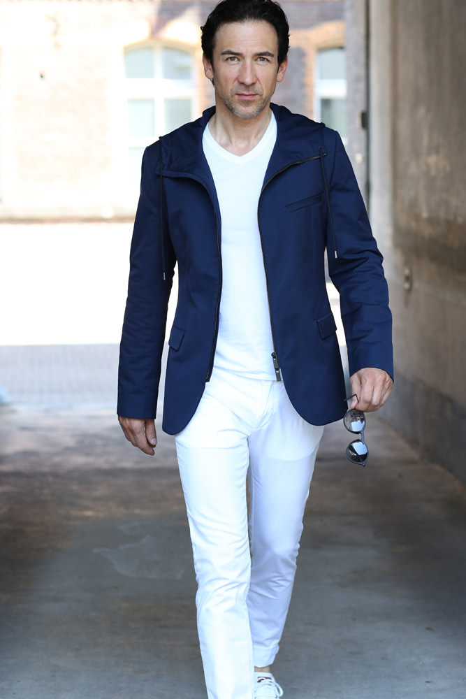 Model: Christian 44477