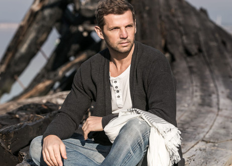 Model: Francisco 71370