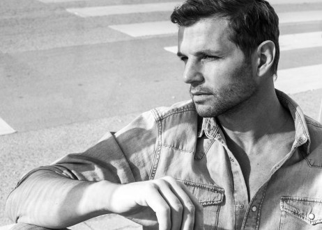 Model: Francisco 69286