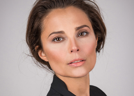 Model: Claudia 47056