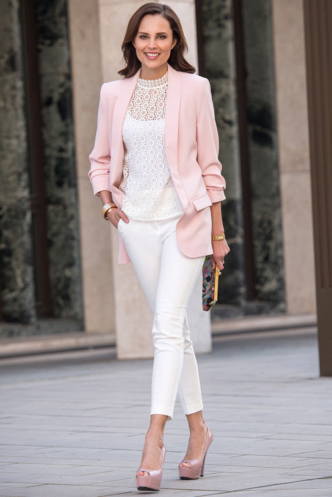 Model: Claudia 49573