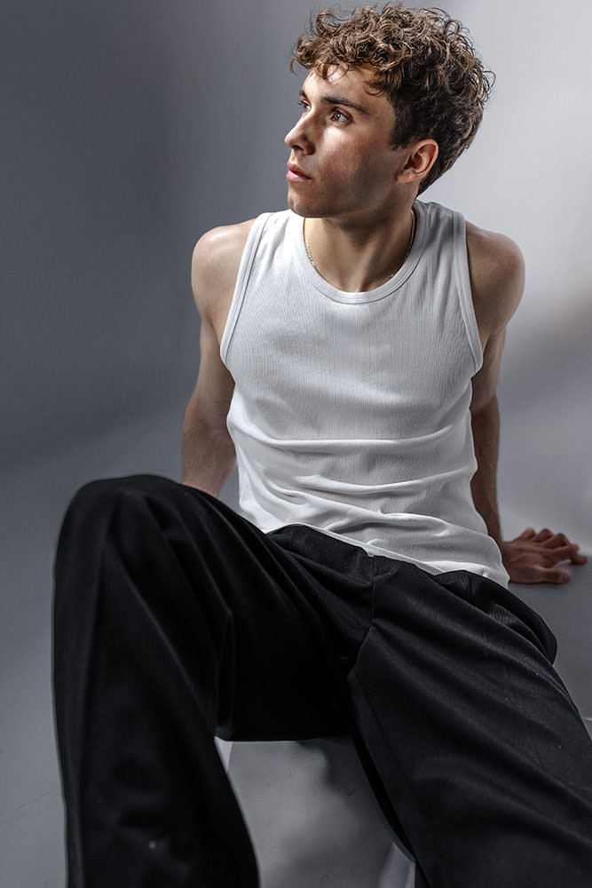 Model: Louis 116030