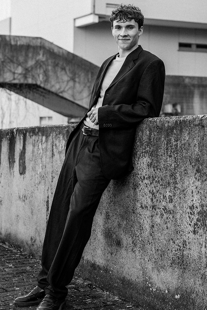 Model: Louis 116048