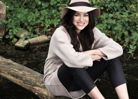 Model: Melanie 48594