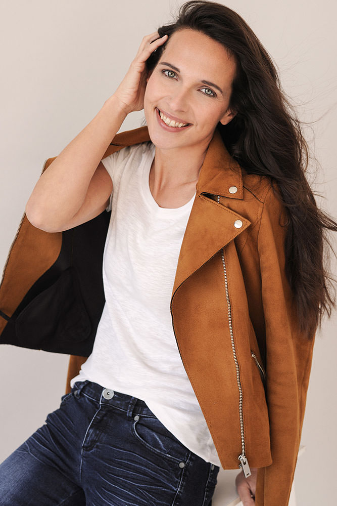 Model: Jeanette 72692