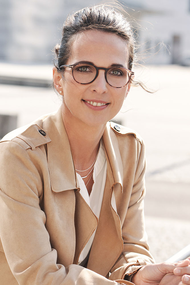 Model: Jeanette 72698