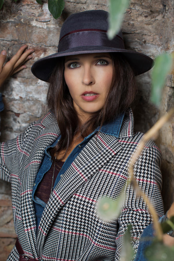 Model: Jeanette 48868