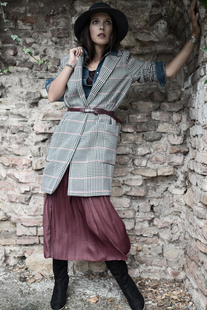 Model: Jeanette 48869