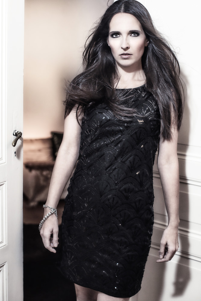 Model: Jeanette 48890