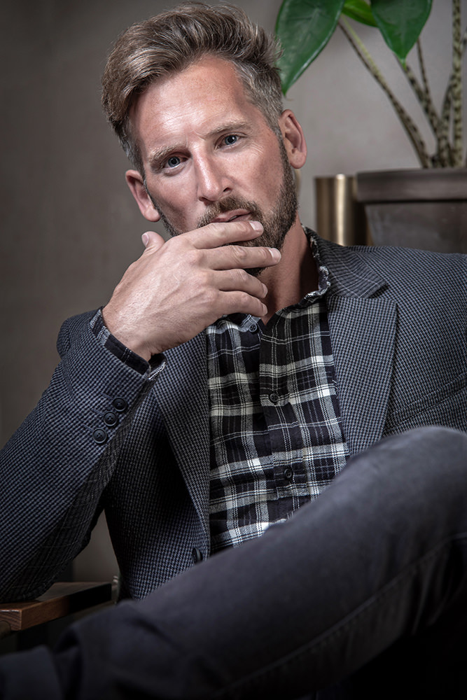 Model: Tobias 64728