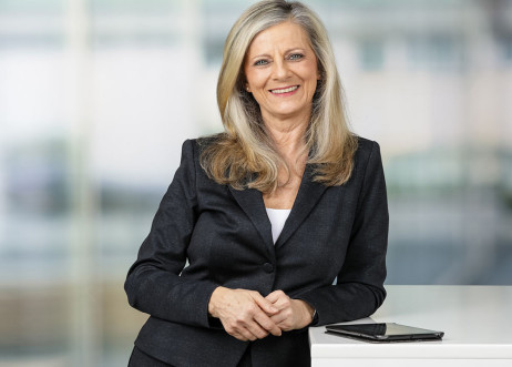 Model: Claudia 80983