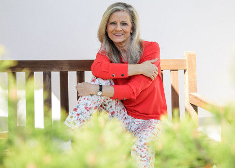 Model: Claudia 80984