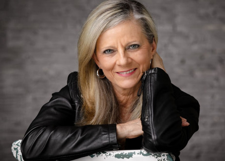 Model: Claudia 80990