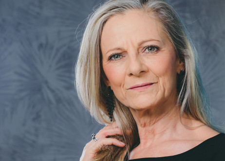 Model: Claudia 98665