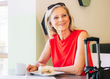 Model: Claudia 98666