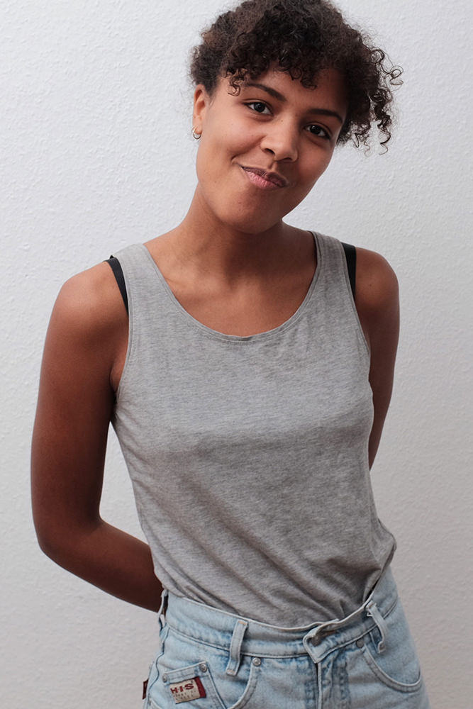 Model: Aminata 61480