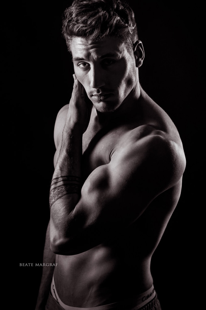 Model: Maximilian 62317