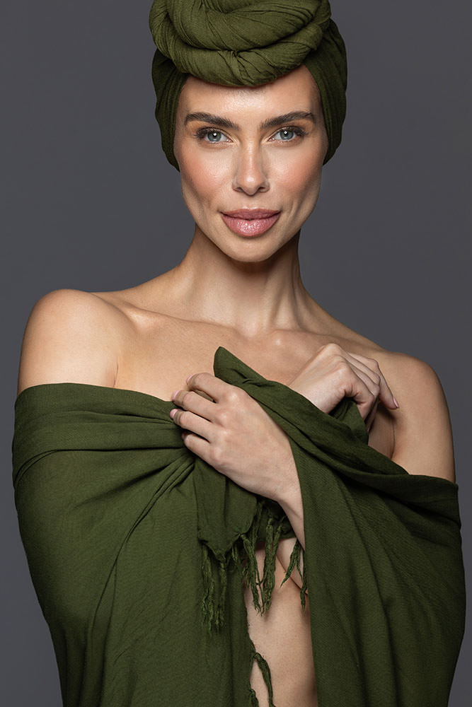 Model: Charleen 115142