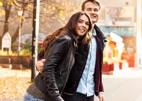 Model: Charleen 64693