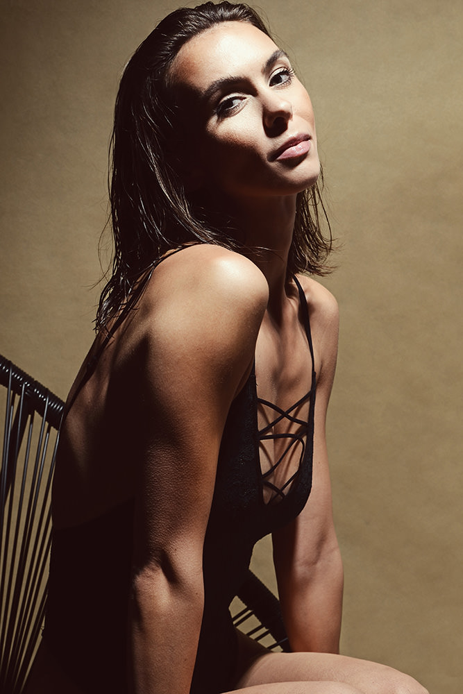 Model: Charleen 64694